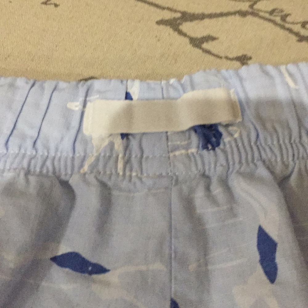 GAP - Picture 4 of 5